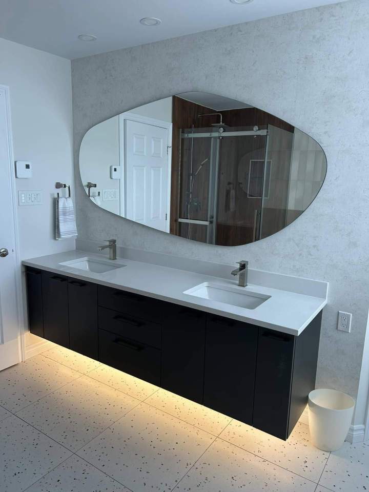 Coin miroir et robinetterie rénové Vaudreuil-Dorion